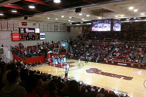PERSPECTIVE: An Interview with St. John’s Basketball Twitter reporter  